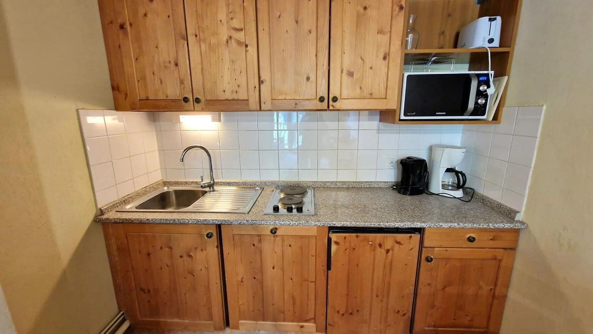 Apartment Appartement 2 Pieces, Idealement Situe, A 30M Des Pistes Et Des Commerces. - Fr-1-265-315 Modane